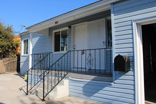 1109 Del Mar Ave, Chula Vista, CA, 91911-3364 | Card Image