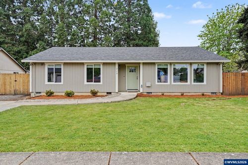 713 Ne Rosewood Ln, Dallas, OR, 97338 | Card Image