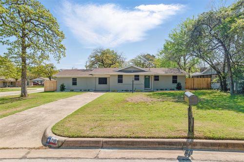 718 Paula St, Kennedale, TX, 76060-2428 | Card Image
