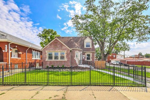 8357 Hermitage Ave, CHICAGO, IL, 60620-4630 | Card Image