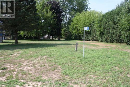 55831 Fifth St, Straffordville, ON, N0J1Y0 | Card Image