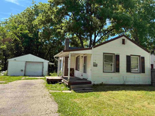 605 Garver Ave, Rockford, IL, 61102-1332 | Card Image