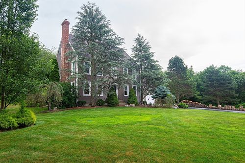 5 Nichols St, Rehoboth, MA, 02769-2241 | Card Image