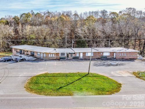 2327 Shelton Ave, Statesville, NC, 28677-2757 | Card Image