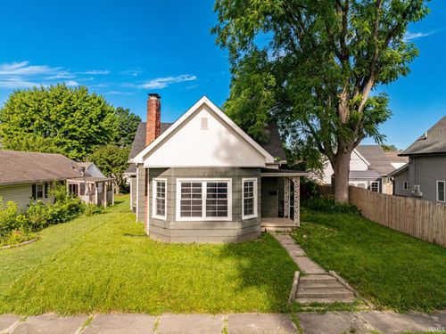 806 S 17th St, Elwood, IN, 46036-2411 | Card Image
