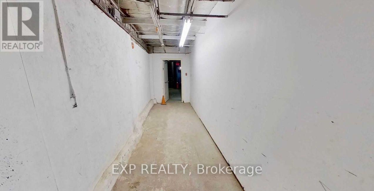 Commercial Lease in Oshawa (O'Neill) 4