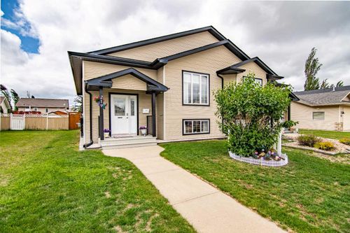219 Lyons Close, Red Deer, AB, T4R3P4 | Card Image