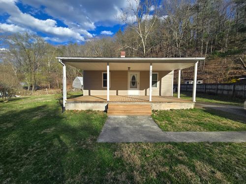 5684 Dry Hollow Rd, Salem, VA, 24153-8402 | Card Image