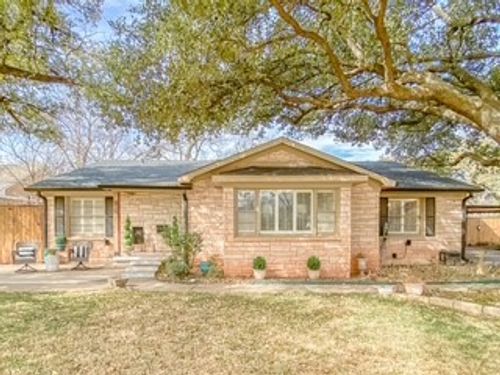 850 Elmwood Dr, Abilene, TX, 79605-2833 | Card Image