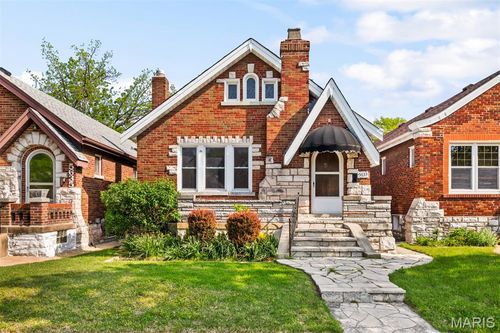 5633 Walsh St, Saint Louis, MO, 63109-2837 | Card Image