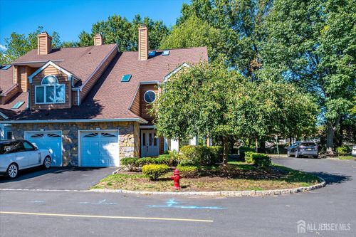 118 Coppertree Ct, Edison, NJ, 08820-4054 | Card Image