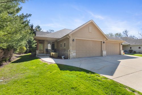 503 Garden Prairie Dr, Waukesha, WI, 53186-6830 | Card Image