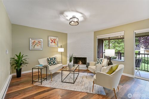 52g-14510 124th Ave Ne, Kirkland, WA, 98034-1271 | Card Image