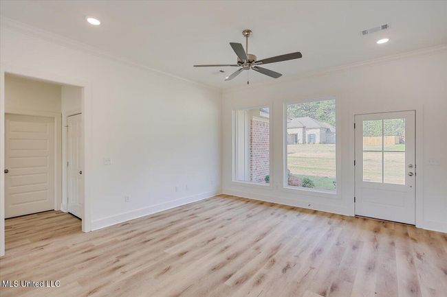 10-207 Dolly Lane | Image 7