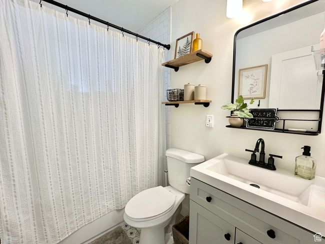 Updated bathroom | Image 16