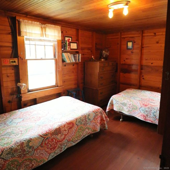31 Meriden Road, House other with 4 bedrooms, 2 bathrooms and 3 parking in Old Lyme CT | Image 21
