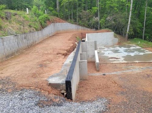 2083 Daylily Dr, Marble, NC, 28905-8544 | Card Image