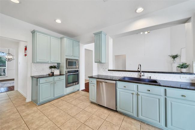10802 Lake Raven Ct, House other with 4 bedrooms, 4 bathrooms and 2 parking in Cypress TX | Image 16