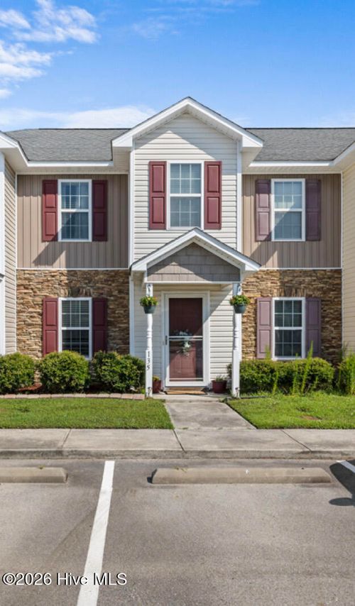 135 Glen Cannon Dr, Jacksonville, NC, 28546-8441 | Card Image