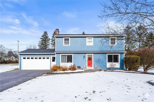 16 Mount Vernon Cir, Fairport, NY, 14450-9108 | Card Image