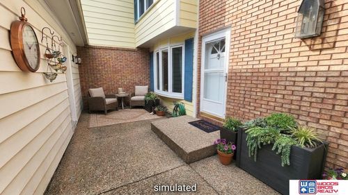 6805 Summerset Ct, Lincoln, NE, 68516-1555 | Card Image