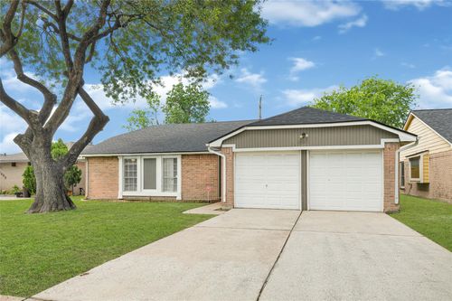 13439 White Cliff Dr, Houston, TX, 77065-3783 | Card Image