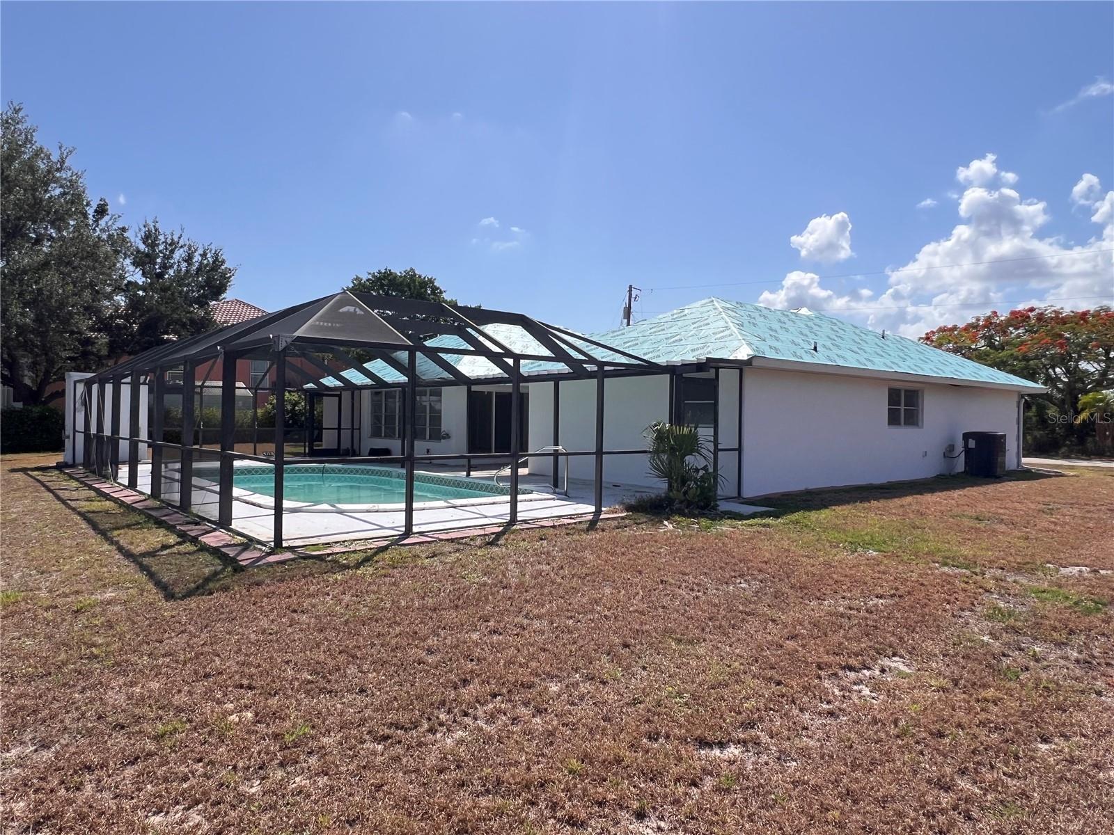 Land in PORT CHARLOTTE 2