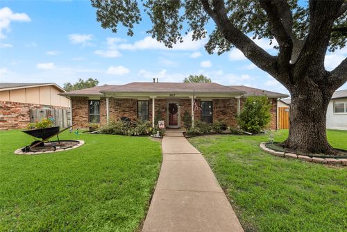 5017 Pemberton Ln, The Colony, TX, 75056-2074 | Card Image