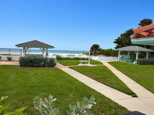 675 182nd Ave E, REDINGTON SHORES, FL, 33708-1032 | Card Image