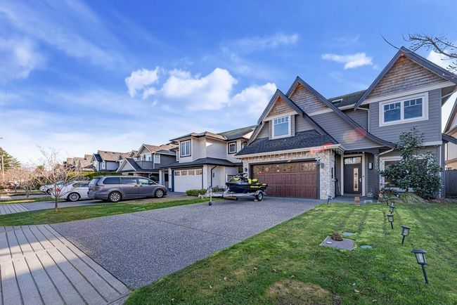 5500 52 Avenue, House other with 5 bedrooms, 4 bathrooms and null parking in Ladner BC | Image 2