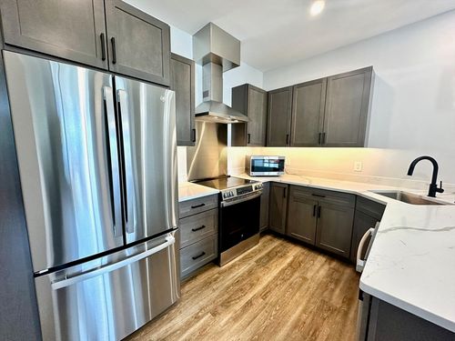 unit-205-21 Summer St, Natick, MA, 01760-4533 | Card Image
