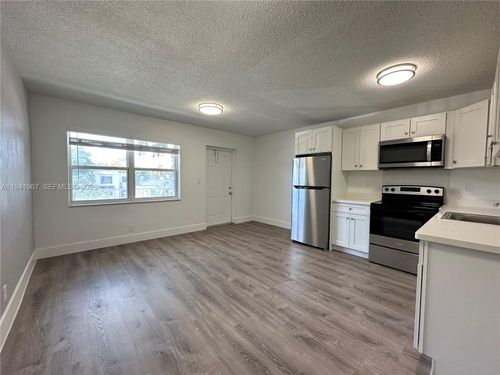 apt-6-3660 Ne 11th Ave, Oakland Park, FL, 33334-2956 | Card Image