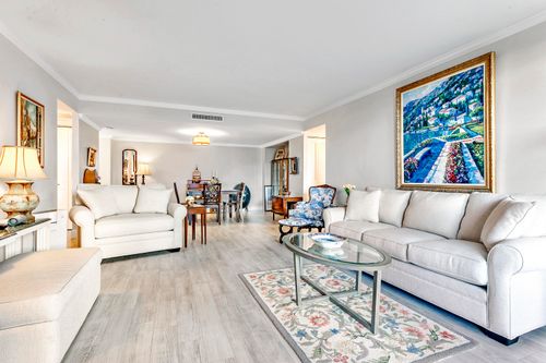 205-1801 S Flagler Dr, West Palm Beach, FL, 33401-7349 | Card Image