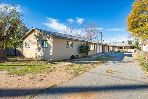 685 Massachusetts Ave, Beaumont, CA, 92223-2532 | Card Image