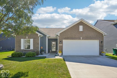 2945 W Calimanco Ln, Monrovia, IN, 46157-6126 | Card Image
