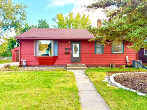 2032 Hyacinth Ave E, Saint Paul, MN, 55119-3253 | Card Image