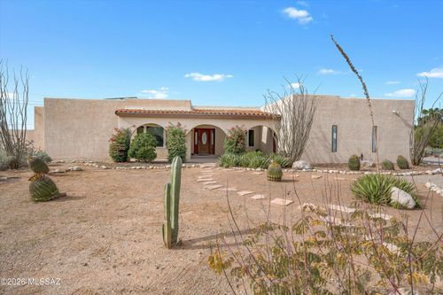 7301 N Sonya Way, Tucson, AZ, 85704-7050 | Card Image