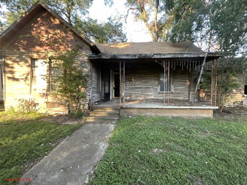 915 Turner St, Waco, TX, 76704-1763 | Card Image