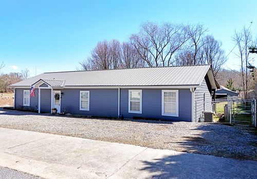 91 Hickory St, Hayesville, NC, 28904-7391 | Card Image