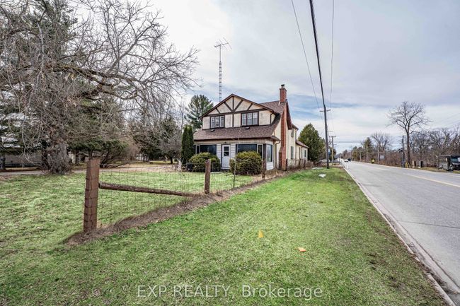 21082 Dalton Rd, Home with 4 bedrooms, 3 bathrooms and 6 parking in Jacksons Point ON | Image 13