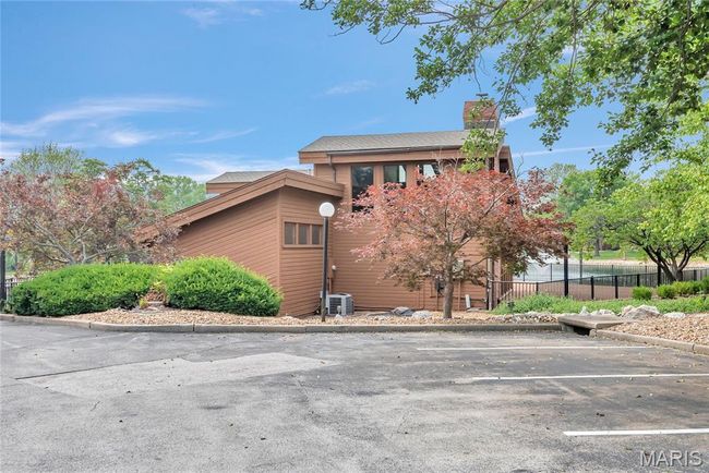 F - 225 Hemingway Ln, Condo with 2 bedrooms, 2 bathrooms and 2 parking in Weldon Spring MO | Image 45