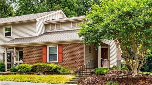 2645 Cottage Pl, Greensboro, NC, 27455-2918 | Card Image