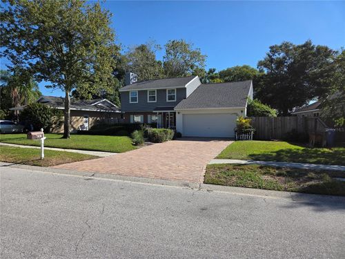 707 Rollingwood Ln, VALRICO, FL, 33594-6657 | Card Image