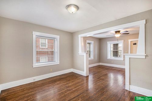 3155 Jackson St, Omaha, NE, 68105-1454 | Card Image