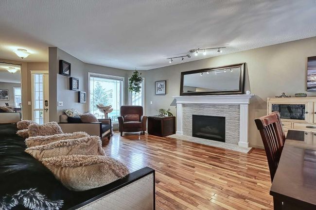 78 Tuscarora Close Nw, Home with 4 bedrooms, 3 bathrooms and 4 parking in Calgary AB | Image 6