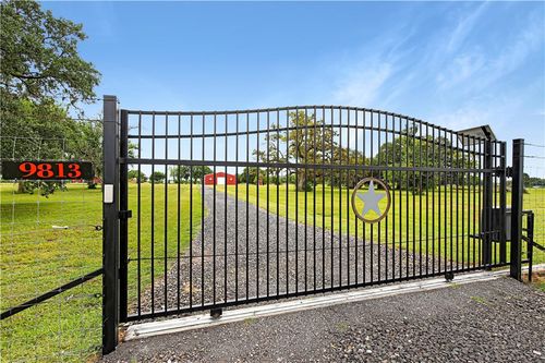 9813 County Road 309, Navasota, TX, 77868-6279 | Card Image