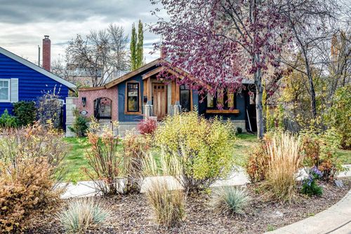 3035 4 St Sw, Calgary, AB, T2S1X9 | Card Image