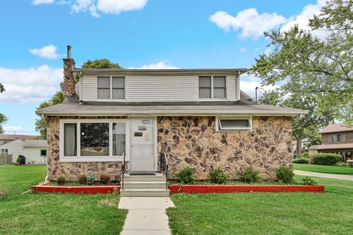23761 N Cottage Rd, Lake Zurich, IL, 60047-6509 | Card Image
