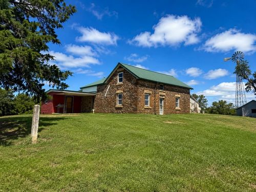 2978 E Deer Dr, Beverly, KS, 67423-9125 | Card Image