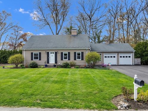 8 Hillside Rd, North Attleboro, MA, 02760-2206 | Card Image